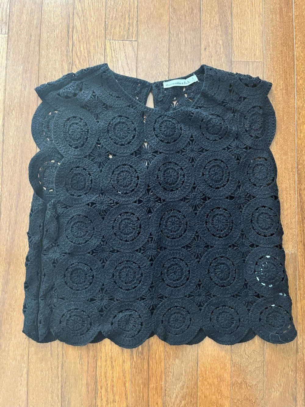 Abercrombie & Fitch Black Crochet Circle Lace Cap Sleeve Top